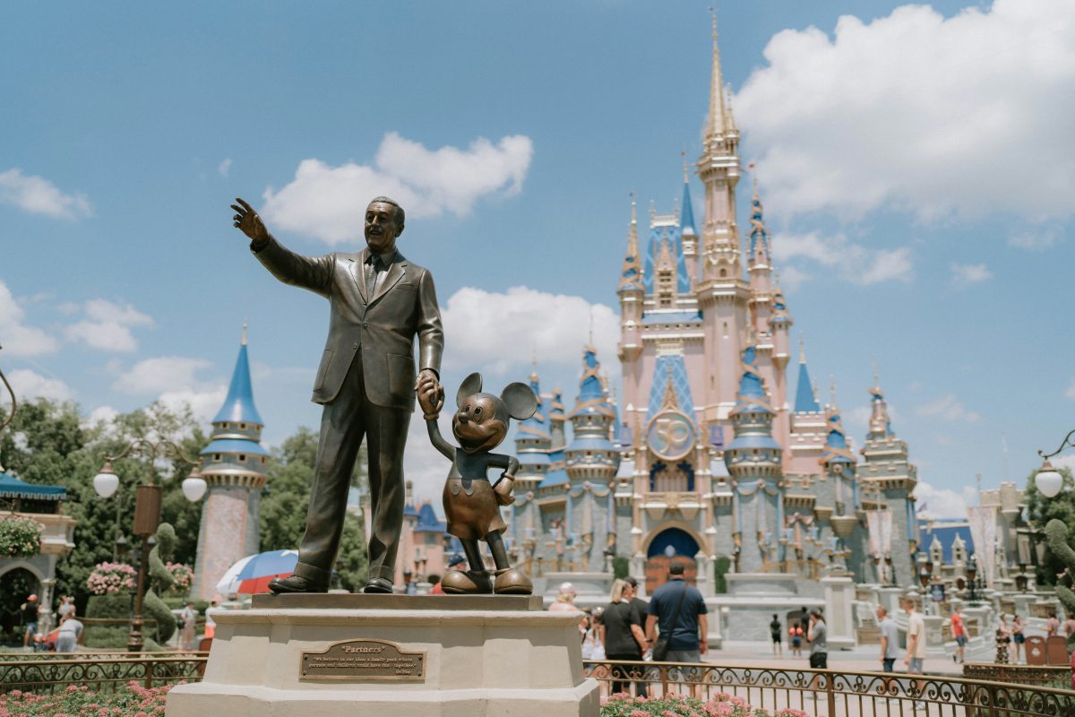 Statue of Walt Disney and Mickey in Disney World